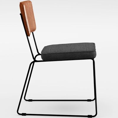Cadeira Decorativa Estofada Sala Jantar Allana L02 Couríssimo Camel Linho Cinza Escuro - Lyam Decor