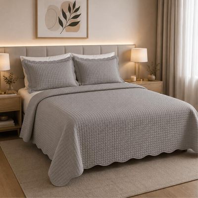 Colcha Casal com 2 Porta Travesseiros Matelassê Cinza Escuro Quadrat Lyor Cama Posta Poliéster