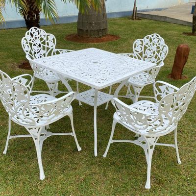 Conjunto De Jardim Com Mesa Quadrada E 4 Cadeiras